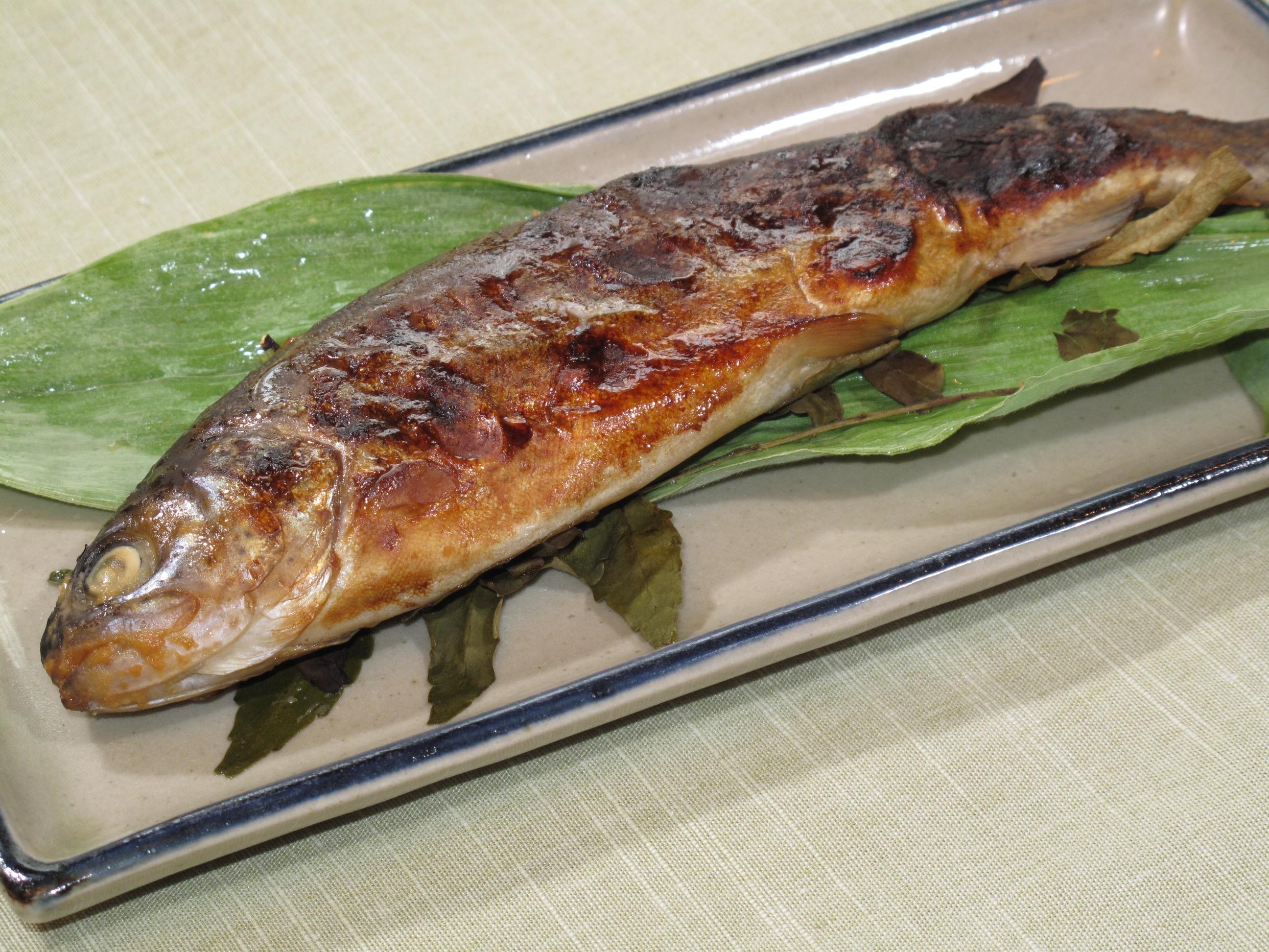 お魚料理 ニジマスのみそ漬けホイル焼き お魚レシピ マルイチ産商