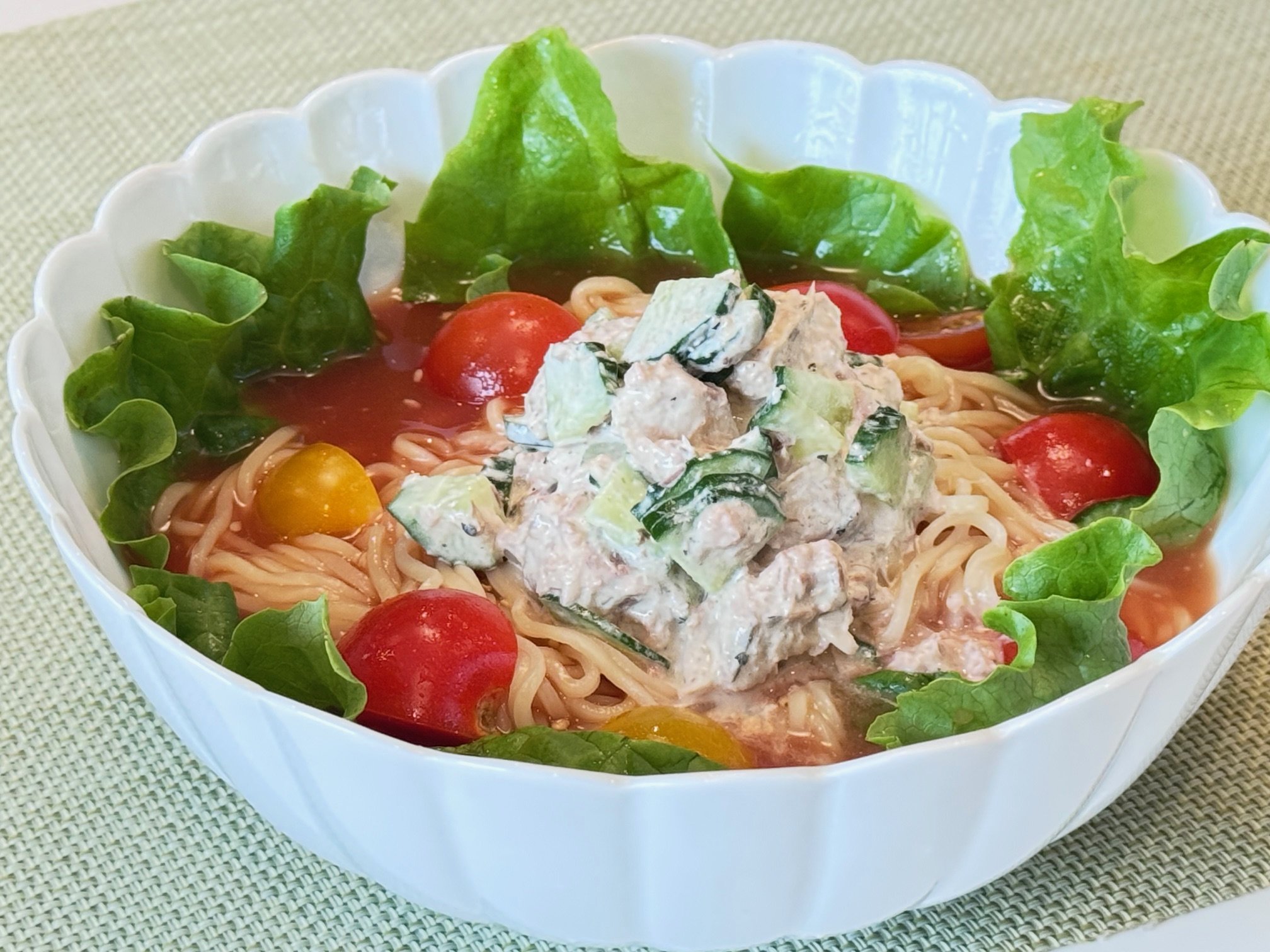 さばマヨあえトマト冷やし生ラーメン