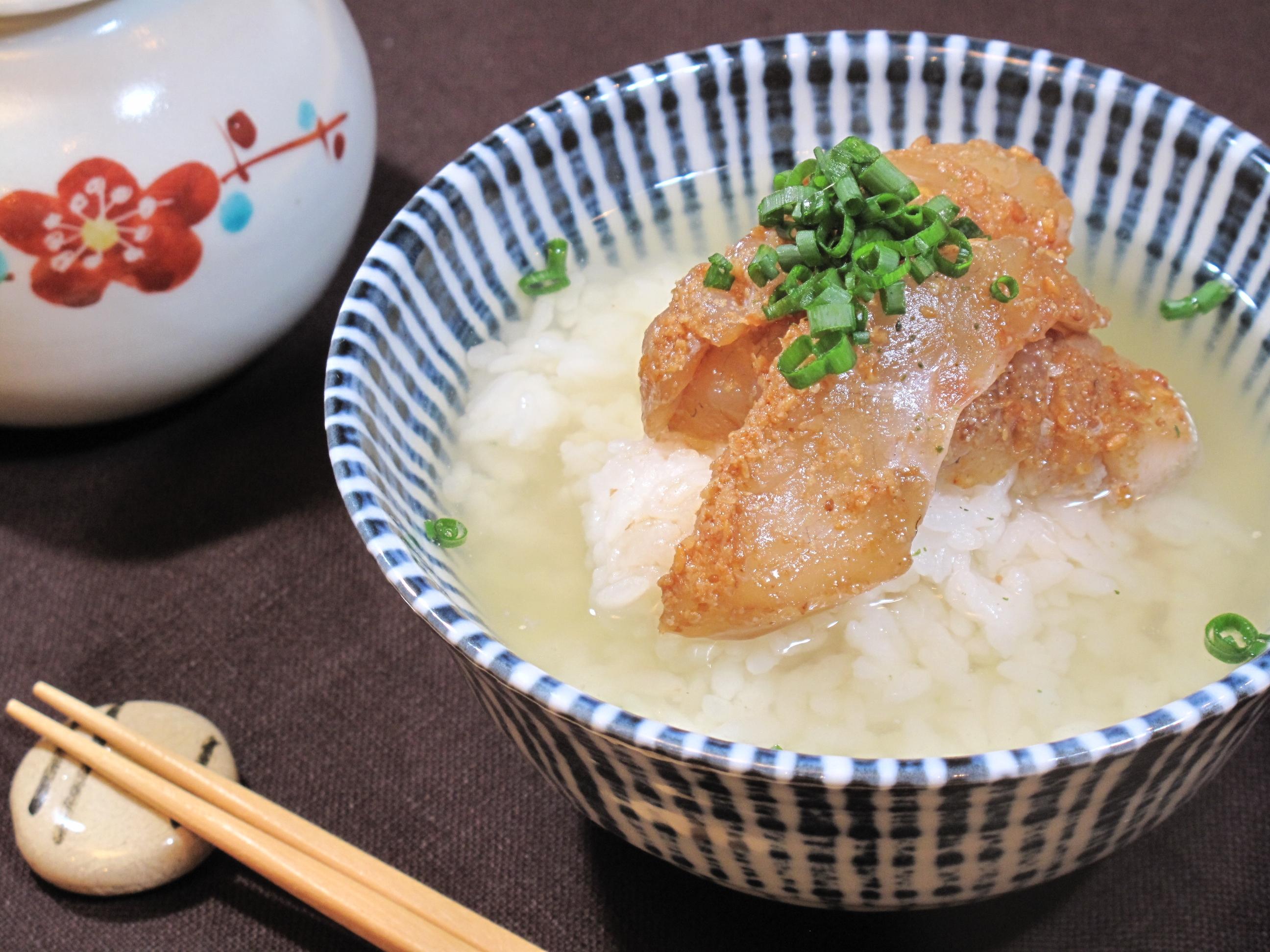 新鮮マダイで鯛茶漬け