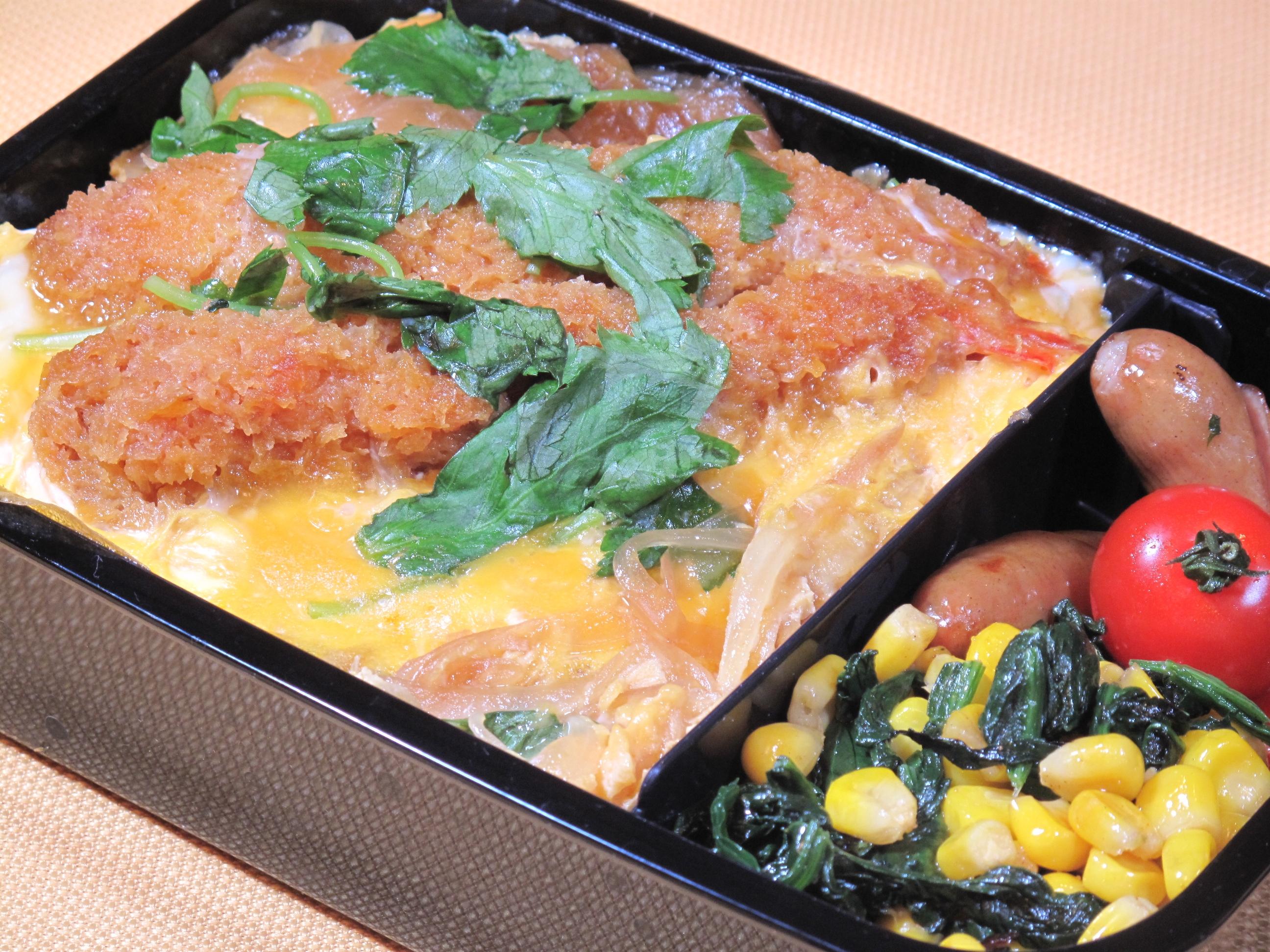 エビフライの卵とじ丼