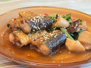 サンマとキノコの煮物